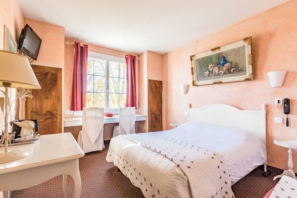 Chambre double confort hôtel touristique et professionnel à Challans